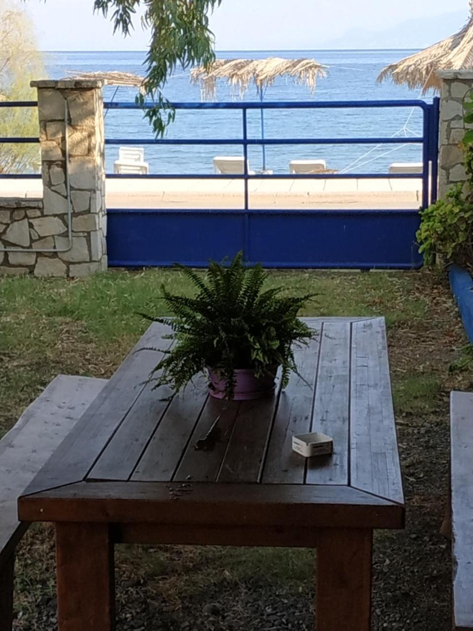 Holiday Tolofona Beach Ερατεινή Εξωτερικό φωτογραφία